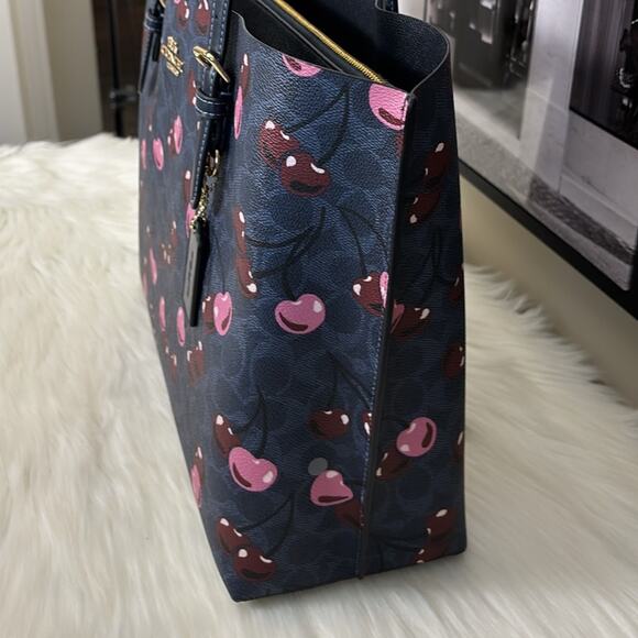 NWT Coach Mollie Tote In Signature Canvas With Cherry Print - Picture 2 of 10